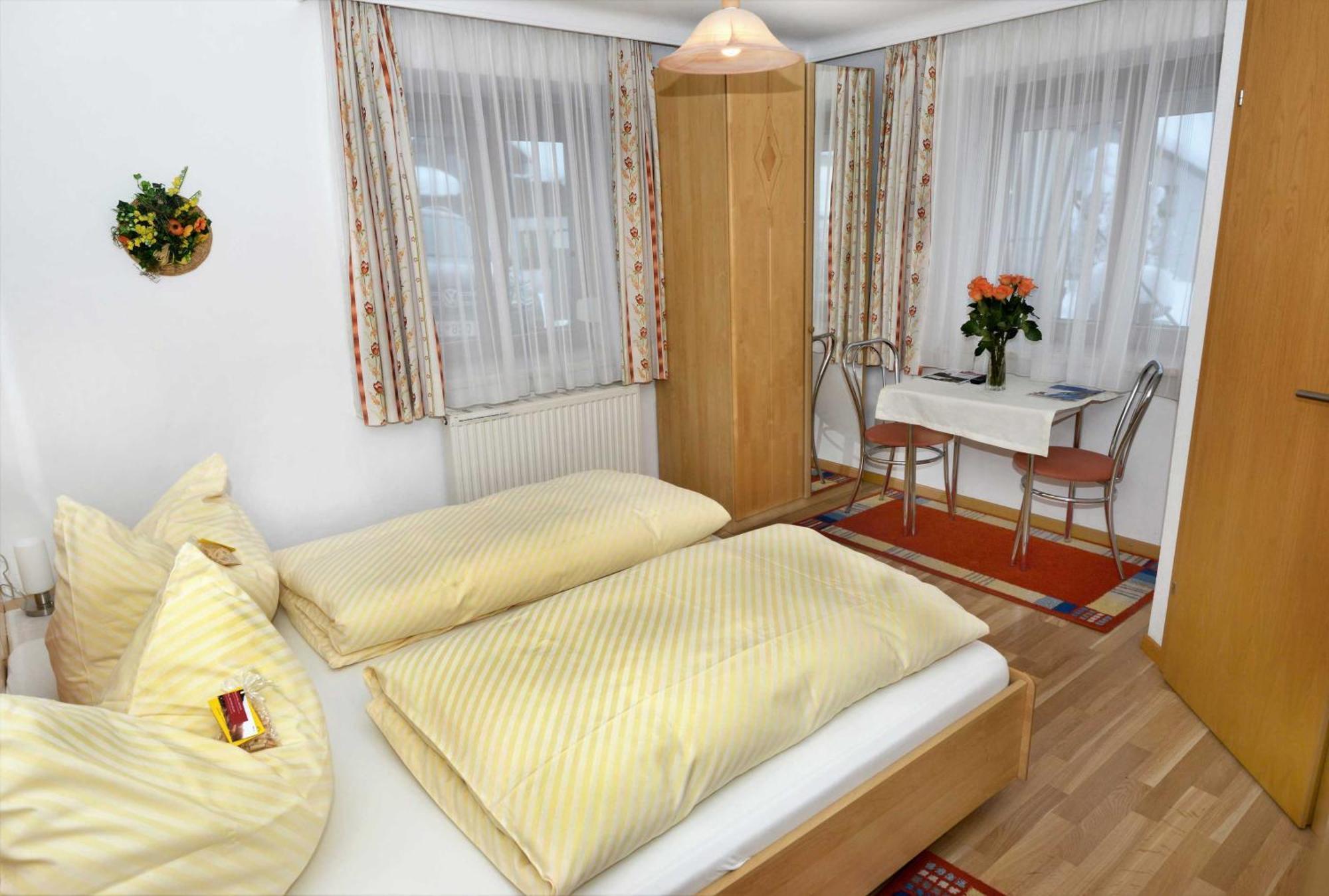 Gaestehaus Sonnenheim Thaur ภายนอก รูปภาพ