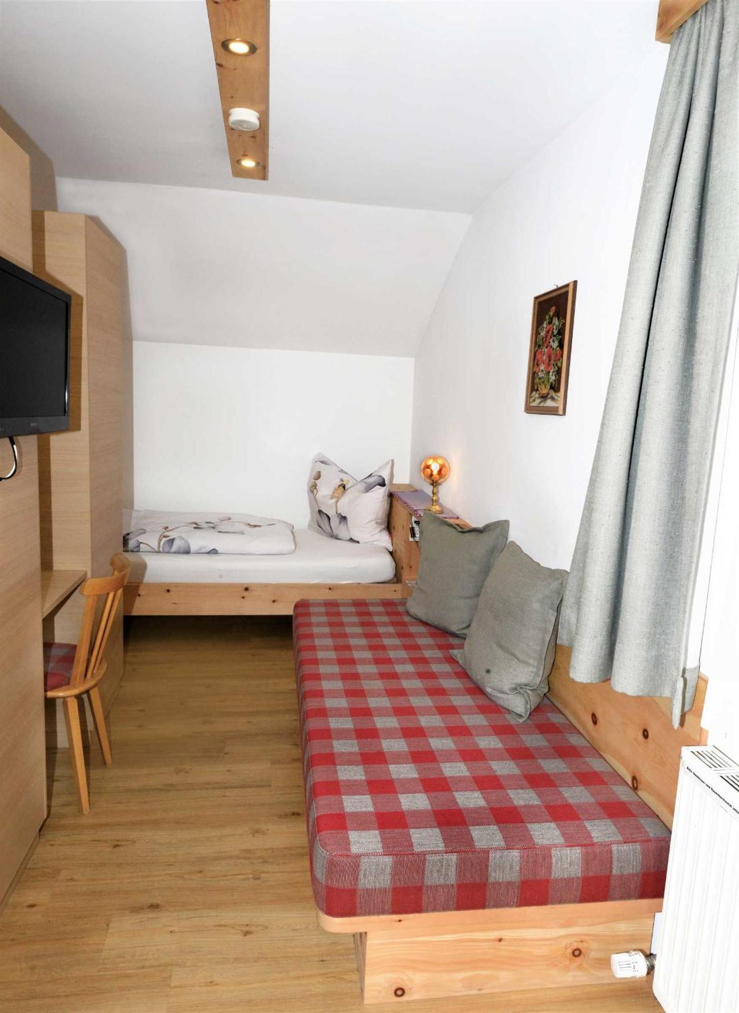 Gaestehaus Sonnenheim Thaur ภายนอก รูปภาพ