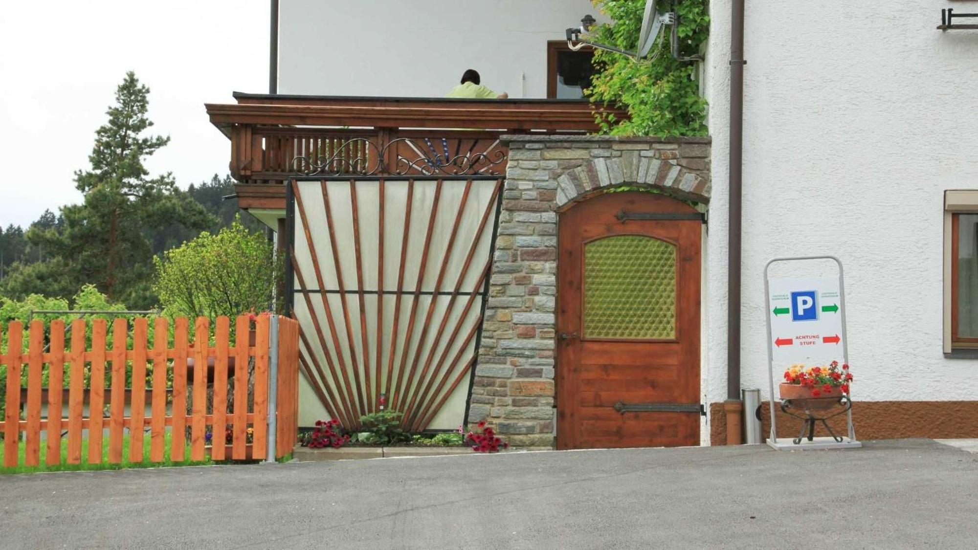 Gaestehaus Sonnenheim Thaur ภายนอก รูปภาพ