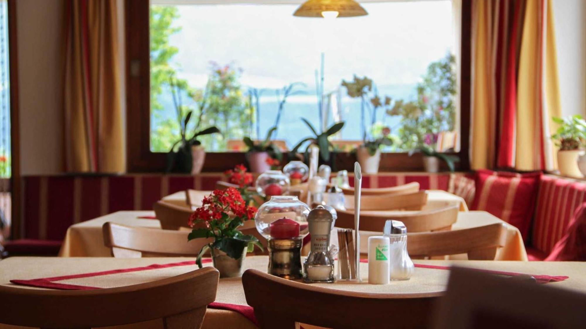 Gaestehaus Sonnenheim Thaur ภายนอก รูปภาพ