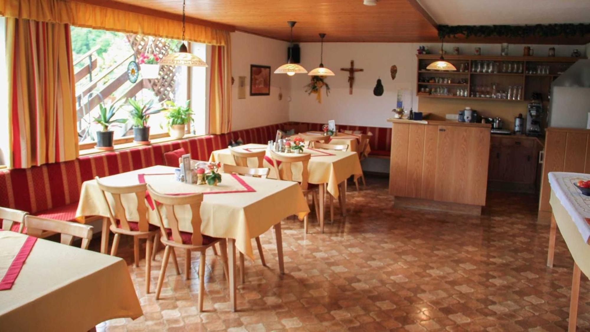 Gaestehaus Sonnenheim Thaur ภายนอก รูปภาพ